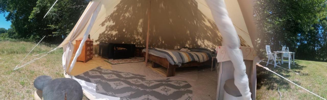 Bed and Breakfast Le Noyer Rougnat Экстерьер фото
